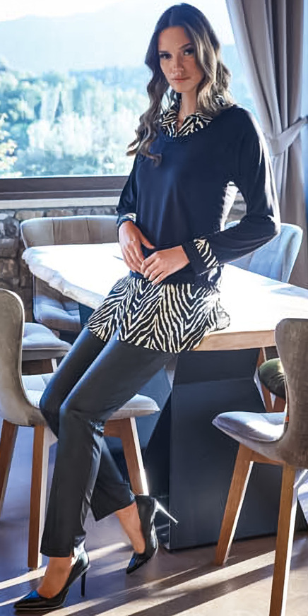 BLOUSE